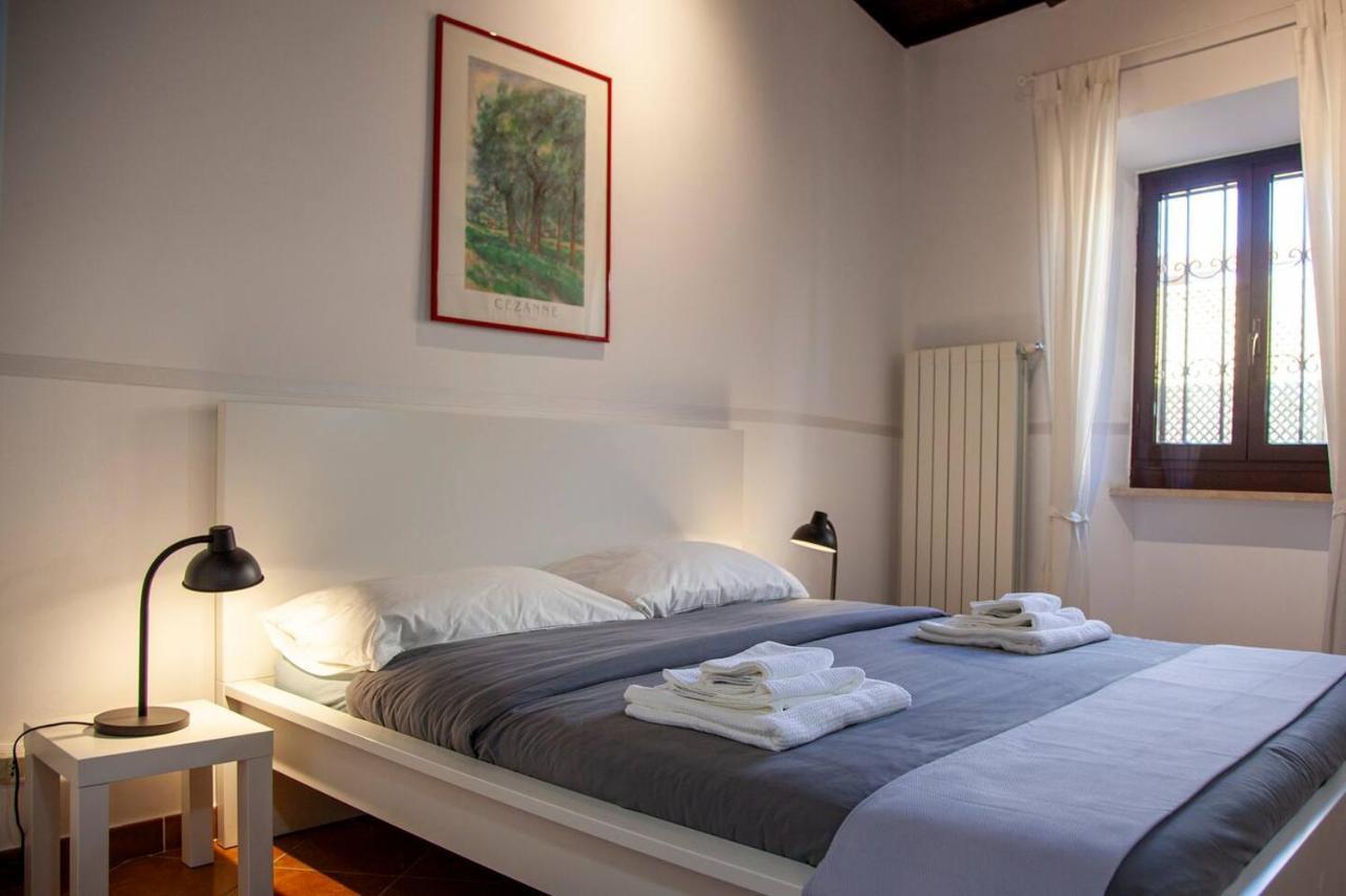 Apartament Casa Q163A Tuscolana Next To Metro Rzym Zewnętrze zdjęcie